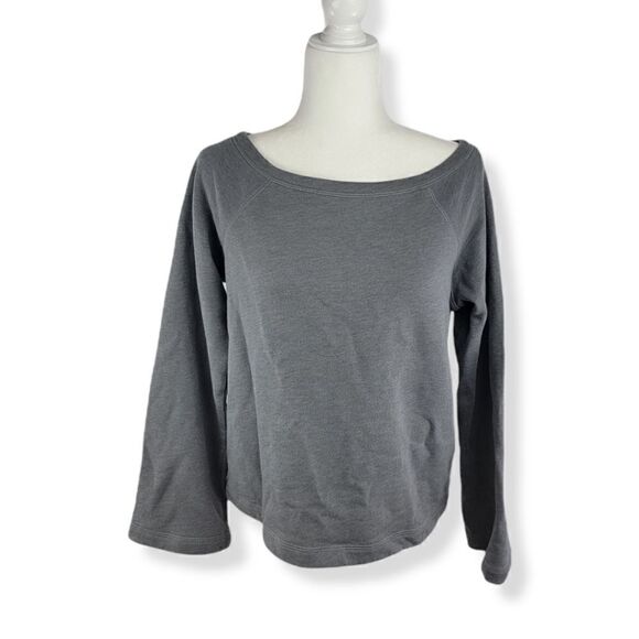 Fabletics Rainbow Cute AF Bell Sleeve Gray Small - Picture 1 of 3
